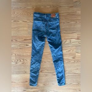 Levi’s Super Skinny Jeans